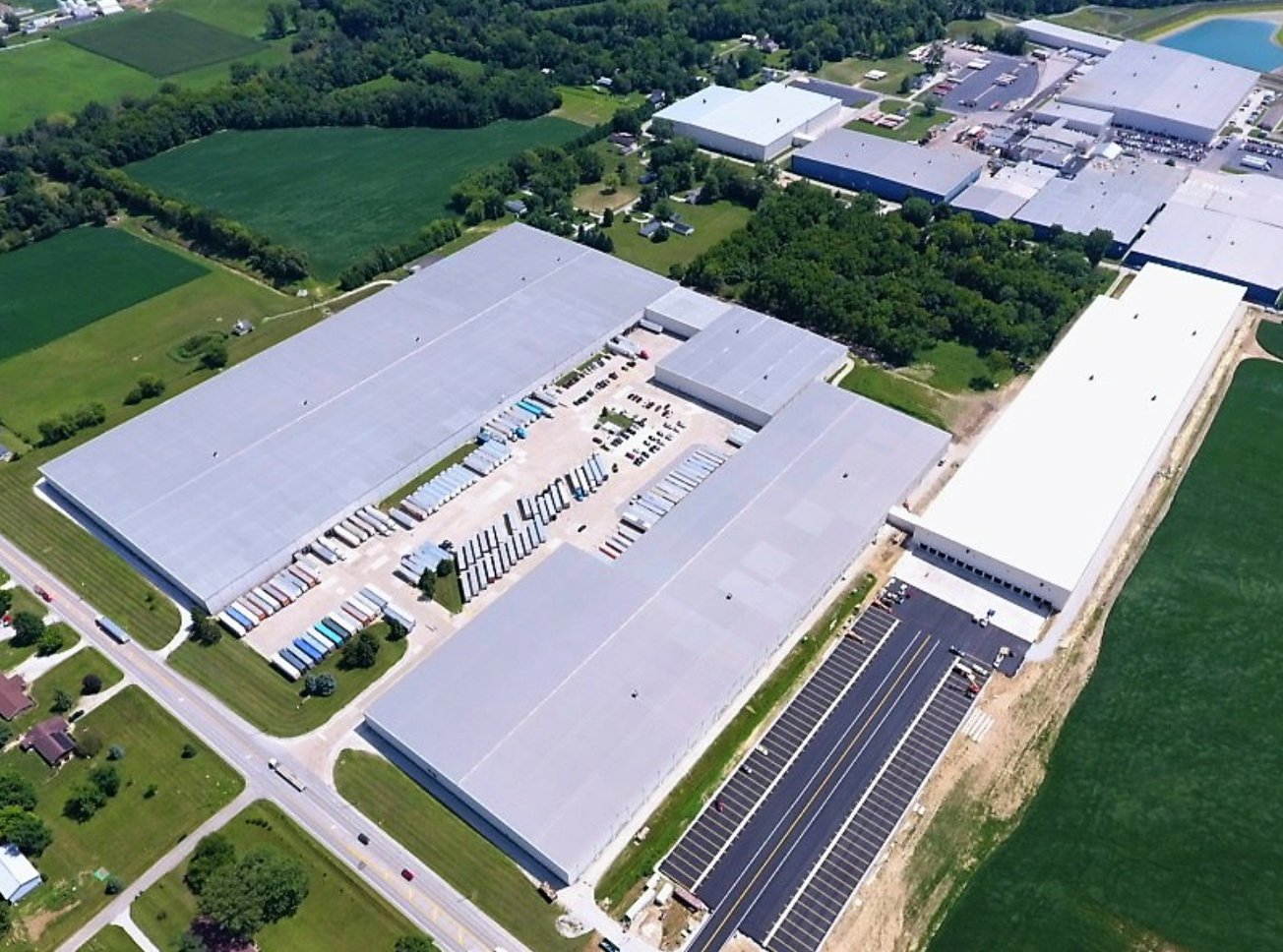  Red Gold’s warehousing is adjacent to its manufacturing facility to speed efficient distribution.